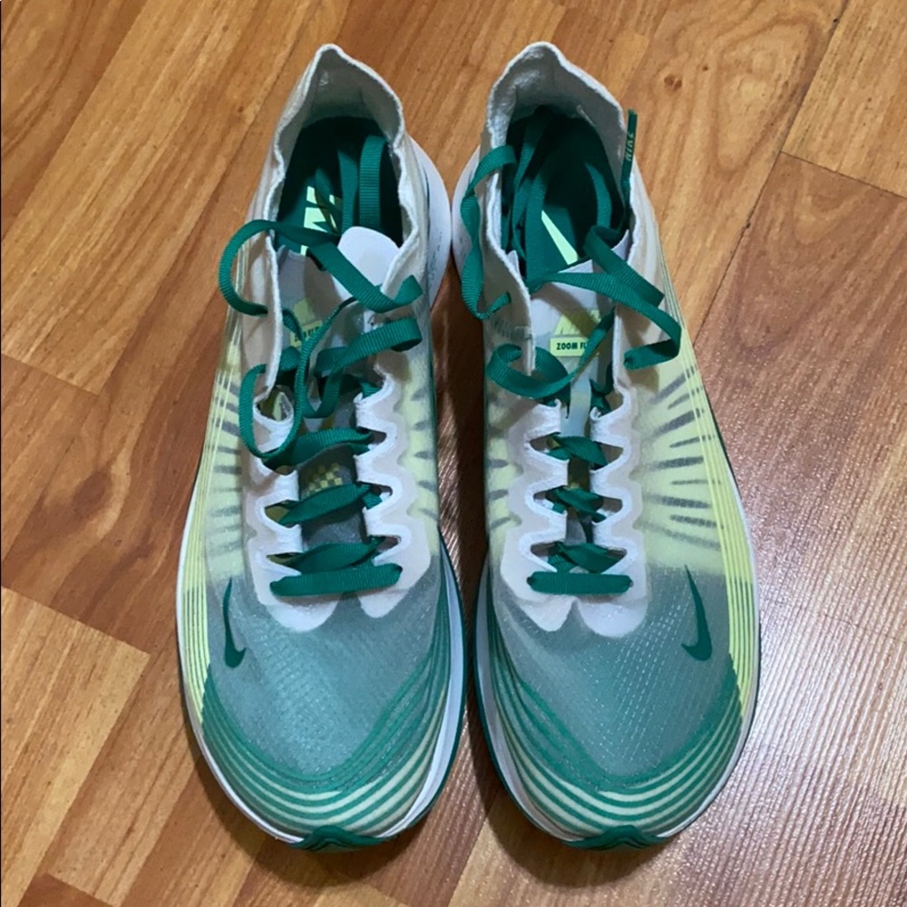 🆕 W/OUT TAG NIKE Zoom Fly SP